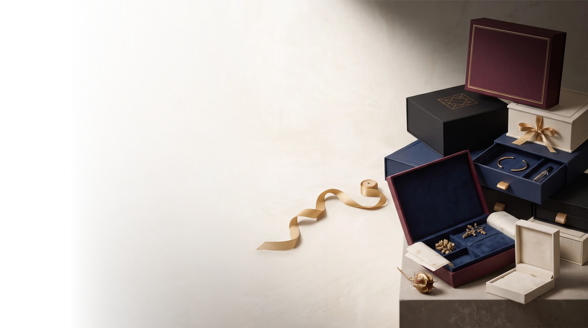 Custom gift boxes